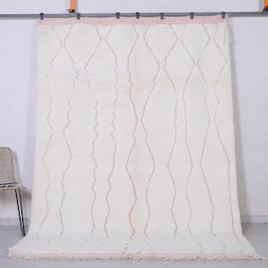 Moroccan Minimalist rug - Beni ourain rug with Pink root  - Custom area rug - Handmade rug- Moroccan area rug - moroccan rug - Handmade rug