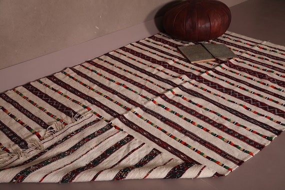 Moroccan decor rug White runner rug House warming gift rug blanket 5 FT X 8.9 FT Hallway rug Living room rug