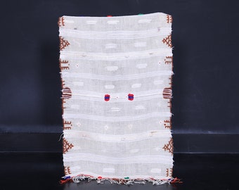 Moroccan vintage textile 1.9 x 3 Feet Antique berber scarf - Floor rug - handmade rug - Flat woven textile - Berber textile - Morocco rug