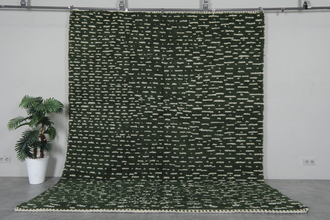 Greenarbic Rug Patterns Amazing Moroccan Deep Green Background With a Pattern of Scattered ...