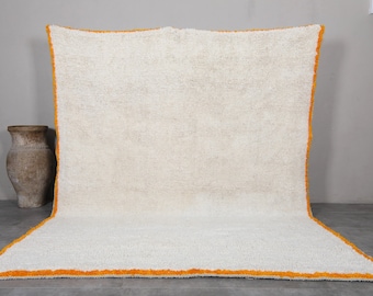 Beni ourain rug Beige with yellow border  - Moroccan rug - Custom size rug - Moroccan berber rug - Handmade rug - Moroccan rug - Wool rug
