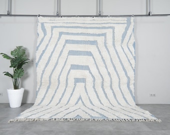 Alfombra marroquí Beni Ourain hecha a mano, combinación de tonos blancos y azul claro - Diseño minimalista - Alfombra anudada a mano - Alfombra marroquí