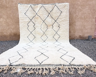 Handmade moroccan beni ourain rug - Ivory wool with black diamond Lines - Custom size available -Minimalist area rug - Living room rug