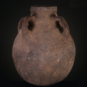 80 years old tafilalt clay pot with a lid, vintage moroccan pottery milk pot, 13.3 inches w x 18.5 inches h