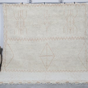 Beni Ourain Teppich Beige Tuareg Teppich aus Wolle in Beige Handgewebter Teppich Marokkanischer Berber Teppich Marokko Teppich Bild 1