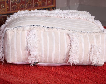 Arredamento marocchino per aree salotto tranquille - Cuscino pouf da pavimento Kilim grande fatto a mano per arredamento boho e stile marocchino