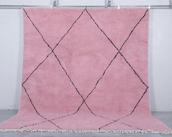 Tapis Beni ourain avec treillis noir - Tapis rose noué à la main - Tapis berbère - Tapis marocain fait main - Tapis marocain - Tapis marocain personnalisé