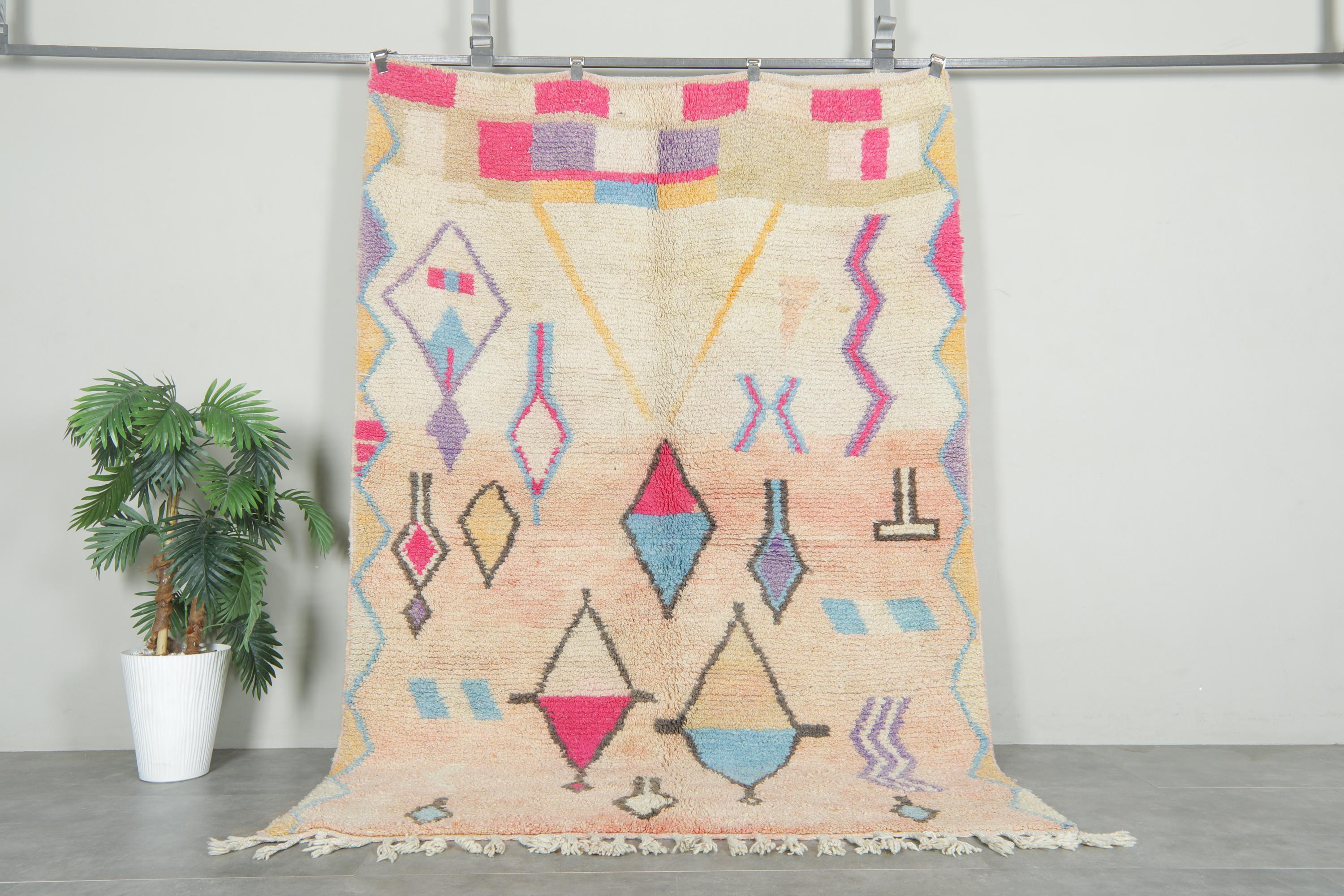 Soft Moroccan wool area rug 5.6 x 8 feet – Colorful Berber wool rug – Handmade vintage geometric berber rug – Soft bohemian living room rug