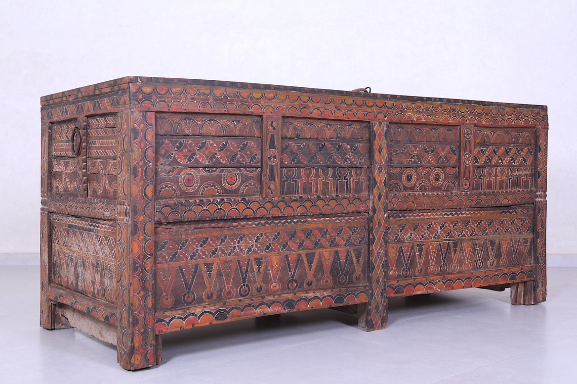 Extra Large FORTUNE303 Chest – Hand-Painted trunk from Taroudant - FORTUNE303 Situs Gameen Trunk – Extra Large Hand-Painted Chest with Amazigh Designs image 1