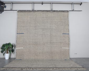 Soft gray moroccan flat woven rug - Handmade wool berber carpet - Minimalist tribal style - Custom sizes - Free worldwide shipping