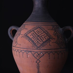 Vintage pottery 10.2 inches w x 15.3 inches h old pottery - ceramic berber pottery - african pot - ceramics industry - antique tuareg