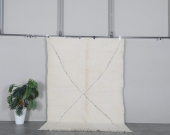 Cream Moroccan shag rug 5.4x7.6 ft - Handmade wool Berber carpet with black line details - Plush area rug