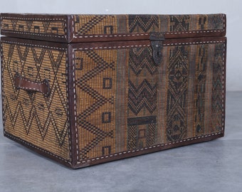 Vintage Handmade Tuareg Chest – African Trunk – Nomad Storage Chest – Wooden & Leather Boho Decor – Decorative African Chest