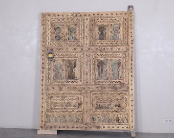 Wooden door - vintage moroccan door - old door - berber door - original berber door with a carved decoration and metallic details
