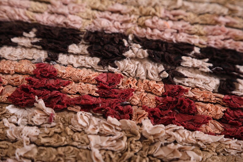 Handmade rug Vintage berber rug Hand knotted rug Small moroccan rug Boucherouite rug 2.6 FT X 4.9 FT