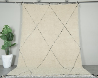 Beni ourain moroccan rug – 7.4x10.5 ft Handmade wool berber carpet | Ivory & Black diamond area rug | Minimalist boho decor
