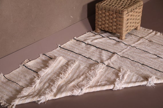 Floor rug Berber Moroccan rug Handmade rug 3.4 FT X 5.5 FT Moroccan Wedding rug Vintage rug Woven rug