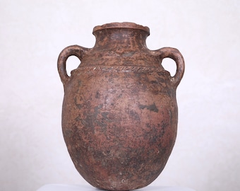 Vintage berber pottery - milk vintage pot - 90 years old algerian clay pot with a lid