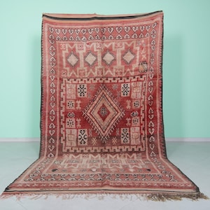 Vintage moroccan rug 5.5 x 9.9 feet - Handmade berber wool rug - Bold geometric red moroccan area rug - Tribal bohemian berber rug