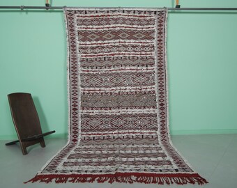 Vintage moroccan handira rug 5.3 x 10.1 ft - Handmade Berber wedding kilim rug - Vintage red wool kilim rug - Moroccan Berber rug