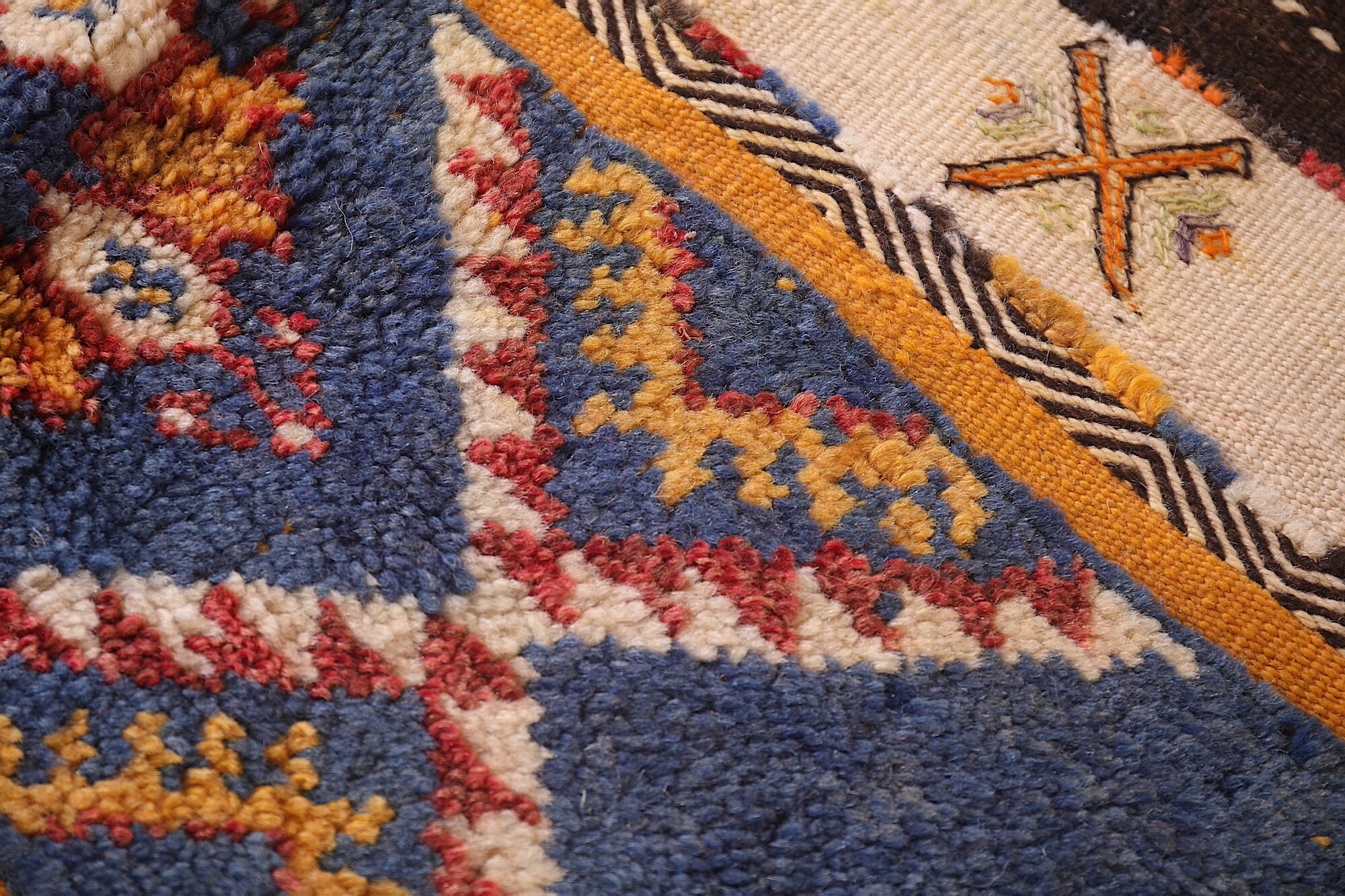 Moroccan Boho rug 3.4 FT X 6.5 FT berber boho rug Antique | Etsy