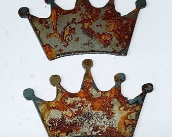 Lot Set of 2 Crowns 3 inch Prince Princess King Queen Rusty Vintage Antique-y Metal Steel Wall Art Ornament Stencil diy Sign Made in USA