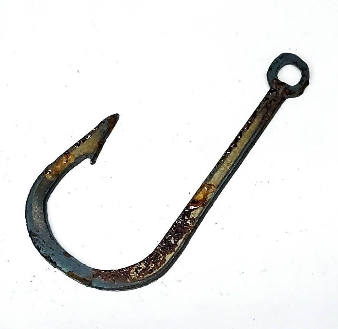 Fish Hook Shape 4 Inch Rusty Vintage Antiquey Metal Steel Wall Art