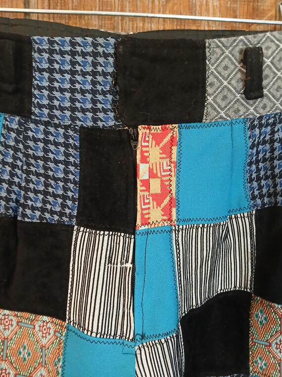 Vintage Patchwork Capri Pants - image 2