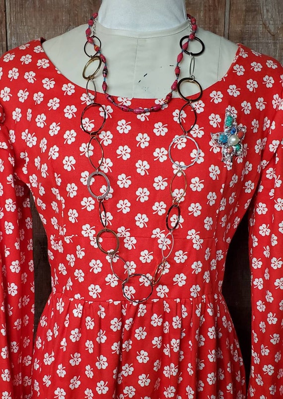 Funky 1970s Red and White Dress