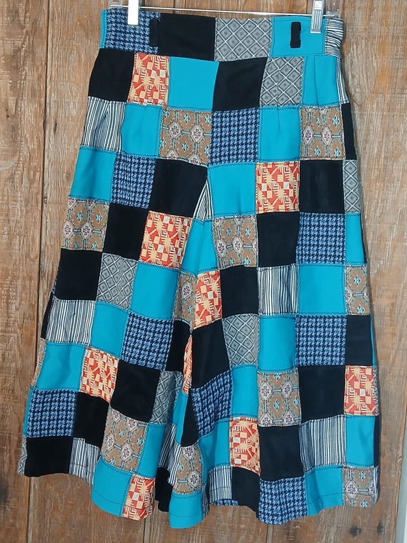 Vintage Patchwork Capri Pants - image 1