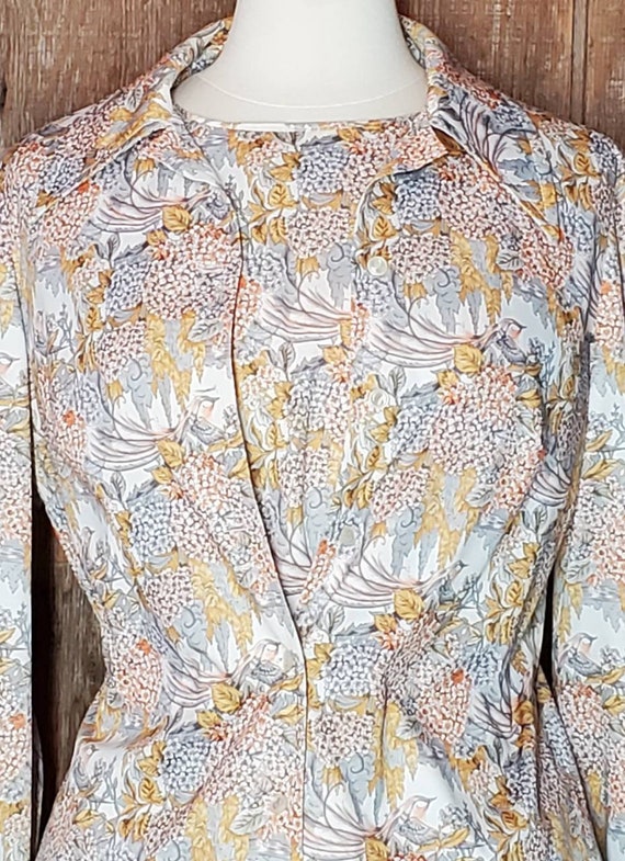 1970s Vintage Floral/Bird Print Blouse and Shirt