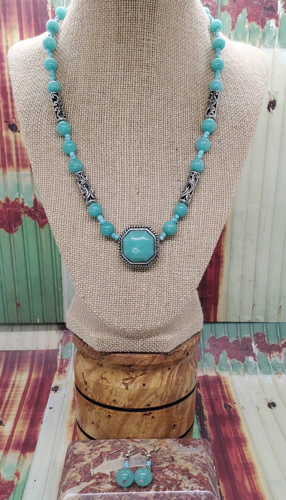 Vintage Stone Necklace Set Aqua/Turquoise Color - image 3