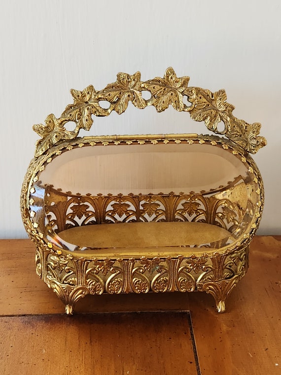 Beautiful Ornate Beveled Glass trinket box - image 8