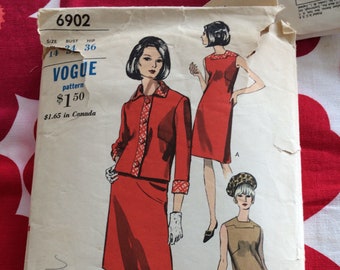 1960s 60s Original Vintage Sewing Pattern Mod Two Piece Suit Dress Jacket Vogue 6902 Bust 34