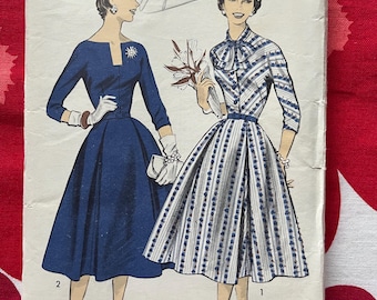 1950s Vintage Sewing Pattern Advance 7891 Full Skirt Dress - Bust 36