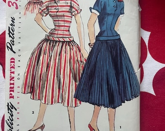1950s vintage sewing pattern Simplicity 1040 Full Skirt Dress - Bust 36