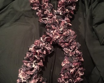 Knit ruffle scarf