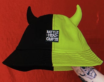 Devil Horn Bucket Hat - Green Split