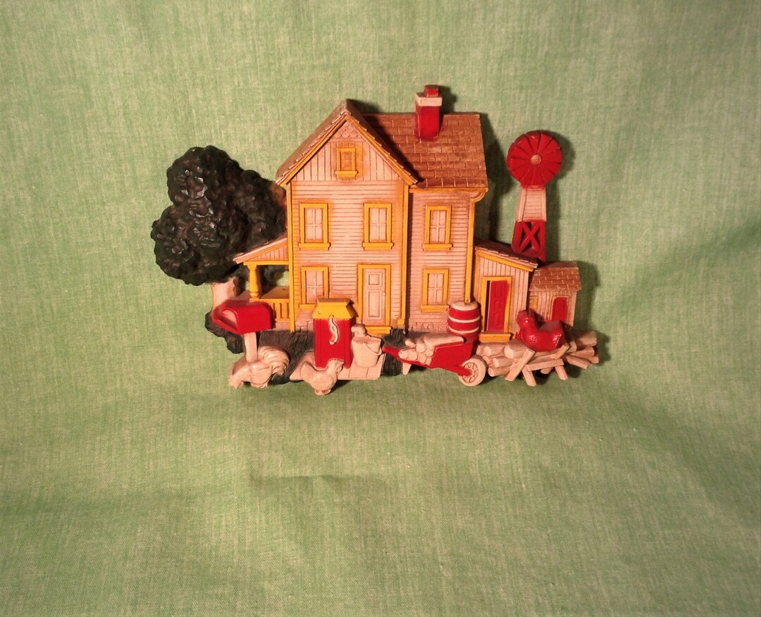1970s Syroco Wall Decor, Wall Hanging Farm House With Chickens