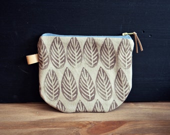 Heimarbeit- Design Pouch / Leaf Pattern