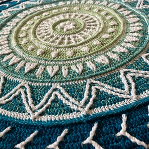Aztek crochet pattern image 2