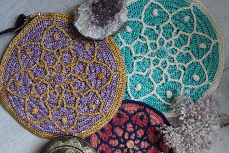 Indian Flower bag crochet pattern image 2