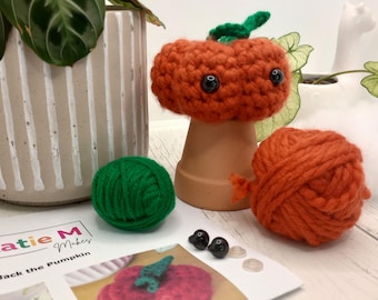 Digital Pumpkin Crochet Pattern, Downloadable Amigurumi pumpkin pattern, simple crochet pattern