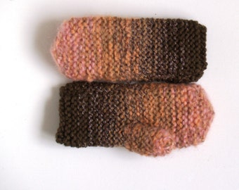 READY TO SHIP/ Gift for girl, Size 6-10 year. Coffee Beige Salmon pink knitted mittens for girl, Rustic chunky knit, Warm wool texting mitts