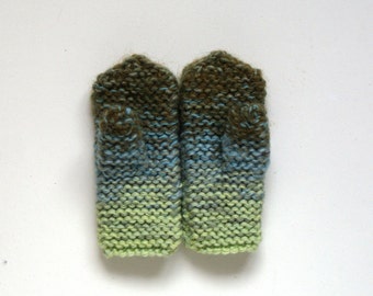 READY TO SHIP size 2-3 years. Lime Mint Blue Green knitted wool mittens for girl/ boy, Rustic chunky knit, Warm winter mitts, String option