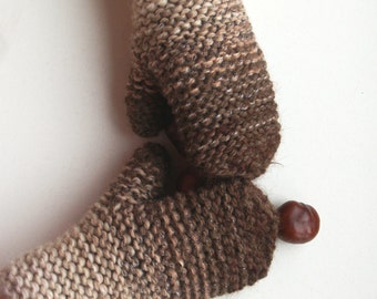 READY TO SHIP/ Gift for boy, Size: 3-5 years. Coffee Brown ombre mittens for toddler boy, Rustic chunky knit, Warm wool mitts, String option