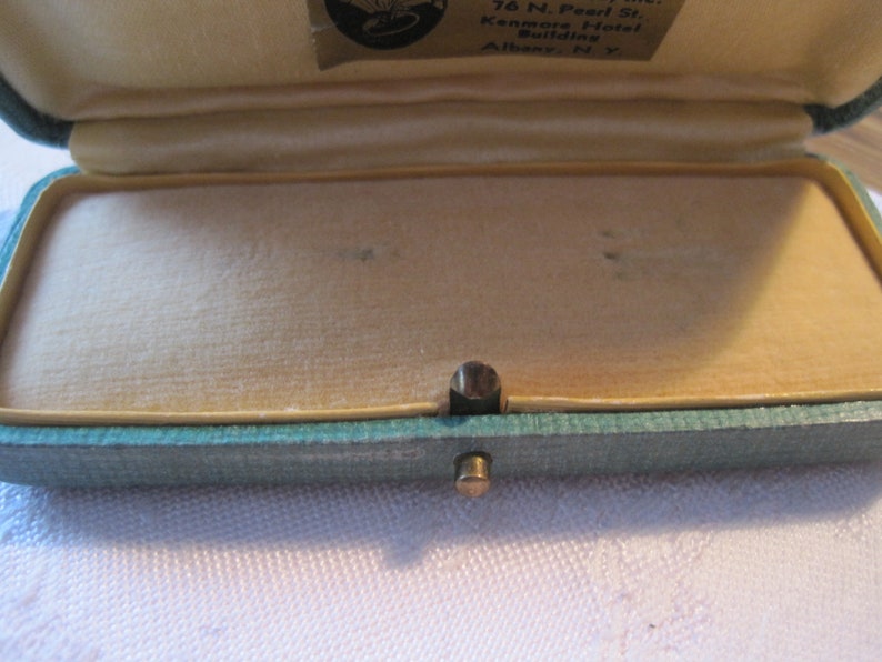 antique vintage wide box for pin or chain,..logo of ALBANY N.Y.