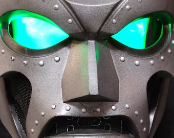 DOCTOR DOOM versión 2.0 - 1/1 ¡totalmente portátil!