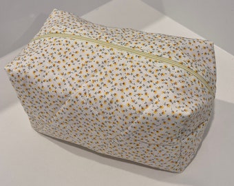 Handmade Quilted Makeup Bag - Yellow Floral - Cosmetic Bag, Toiletry Bag, Make up bag, Floral makeup bag, Gifts for her