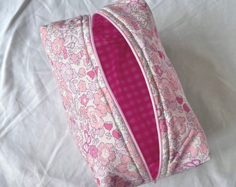 Handmade Quilted Makeup Bag - Rose Bag - Cosmetic Bag